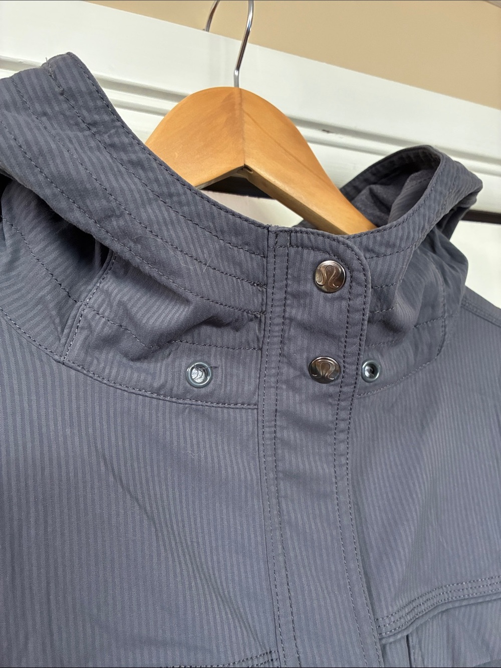 Lululemon Fall / Spring Jacket - Picture 4 of 6
